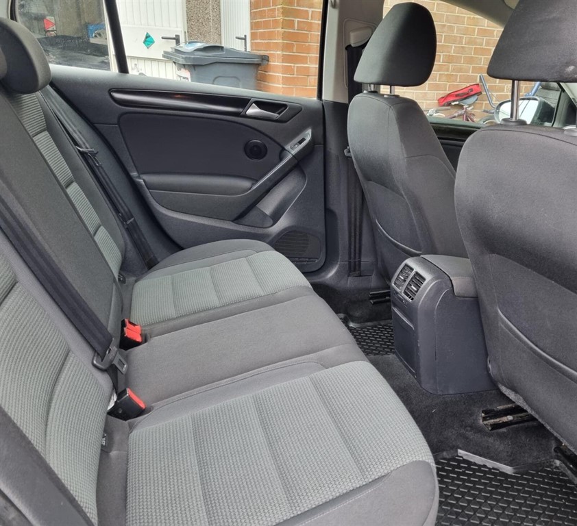 Used Volkswagen Golf 2012 for sale - 76384673: Photo 12