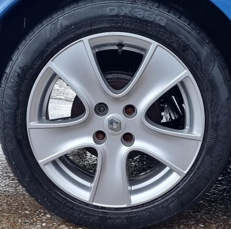 Used Renault Clio 2015 for sale - 76766573: Photo 15