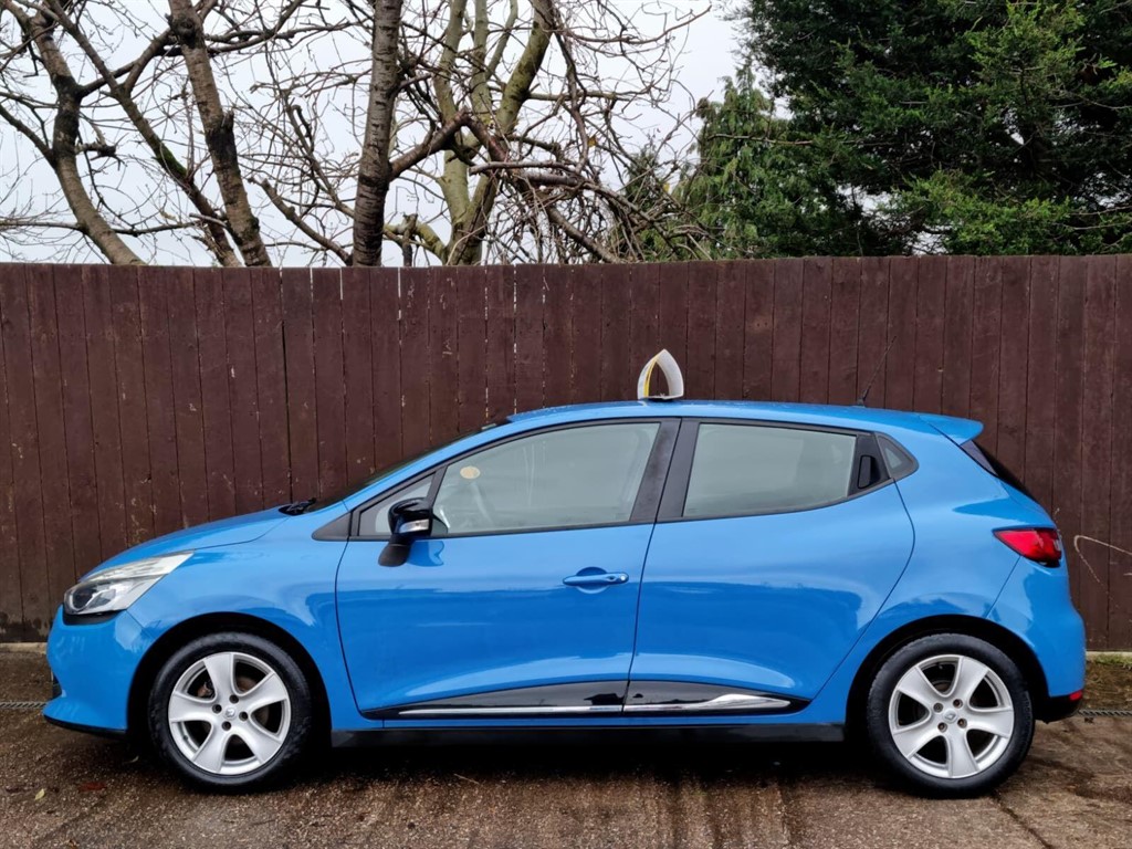 Used Renault Clio 2015 for sale - 76766573: Photo 5