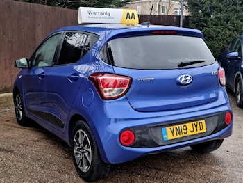 Used Hyundai i10 2019 for sale - 77406564: Photo
