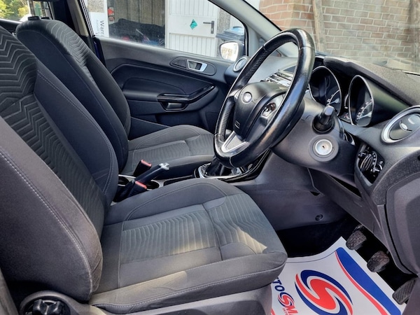 Used Ford Fiesta 2015 for sale - 76240972: Photo 10