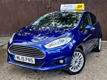 Used Ford Fiesta 2015 for sale - 76240972: Photo