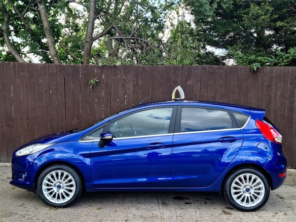 Used Ford Fiesta 2015 for sale - 76240972: Photo 5