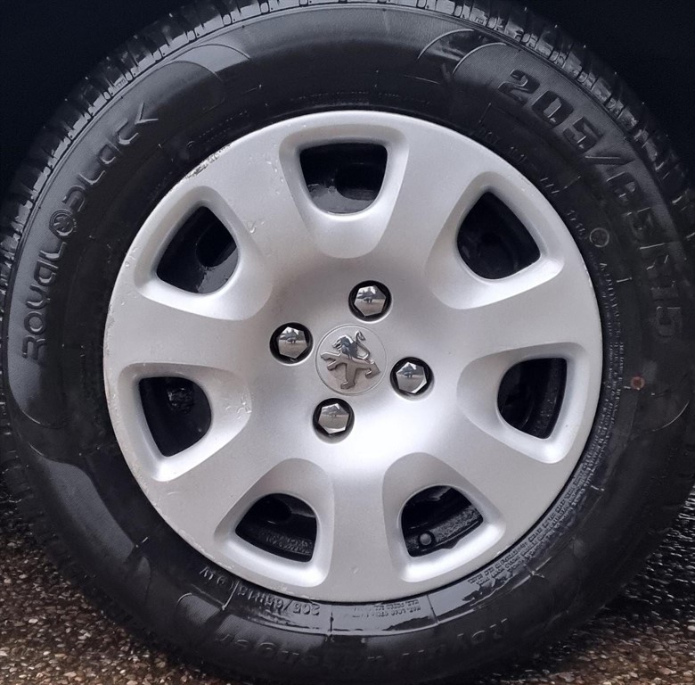 Used Peugeot Partner Tepee 2012 for sale - 77116321: Photo 14