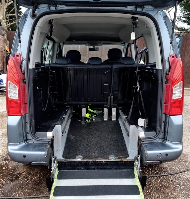 Used Peugeot Partner Tepee 2012 for sale - 77116321: Photo 25