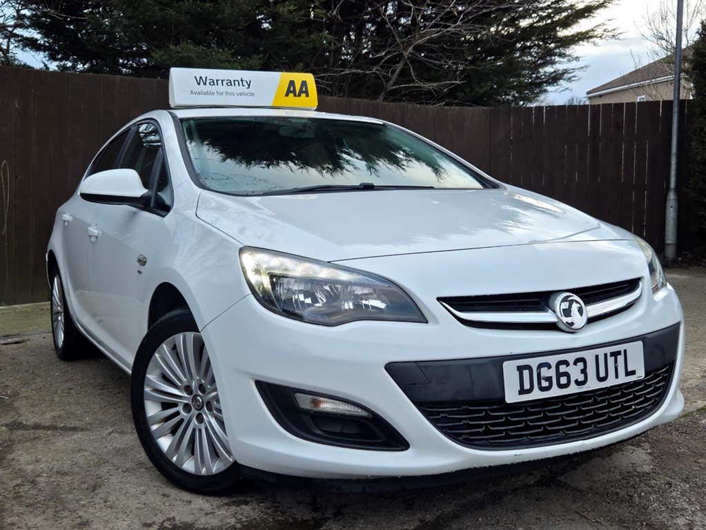 Used Vauxhall Astra 2013 for sale - 77981233: Photo 1