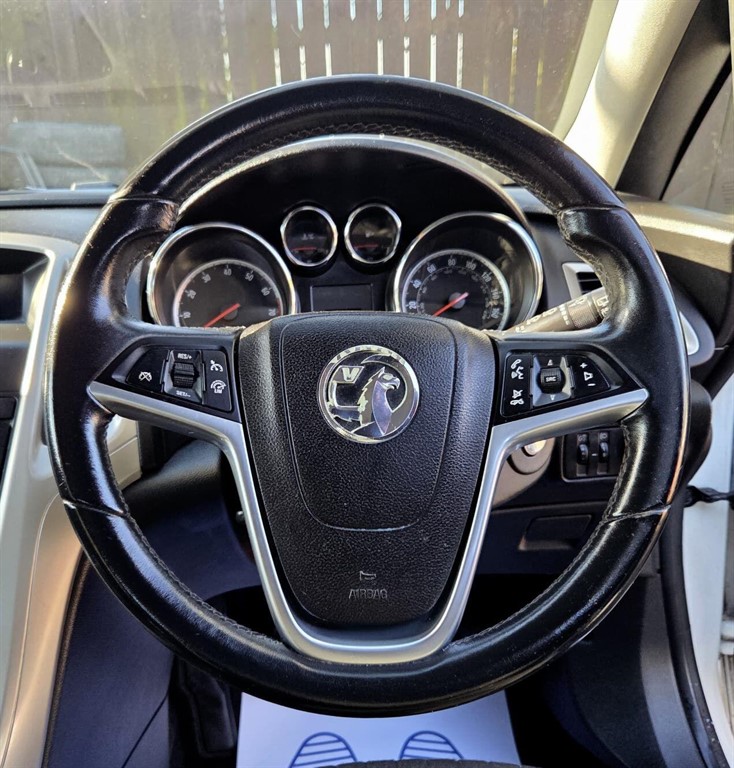 Used Vauxhall Astra 2013 for sale - 77981233: Photo 17