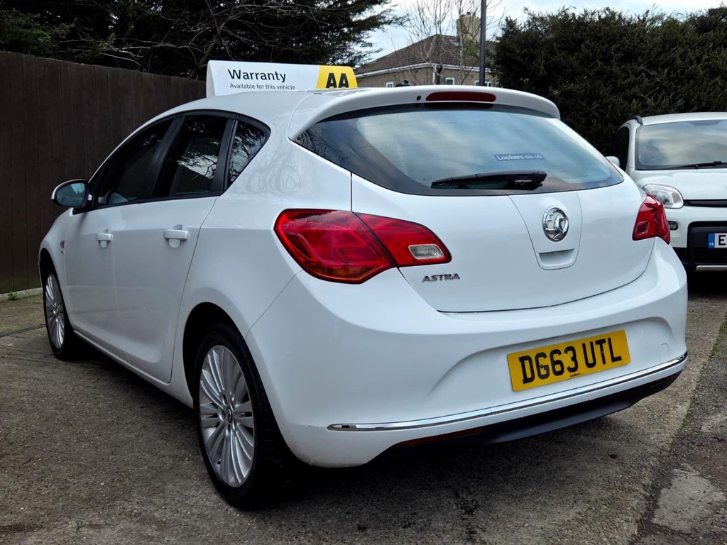 Used Vauxhall Astra 2013 for sale - 77981233: Photo 4