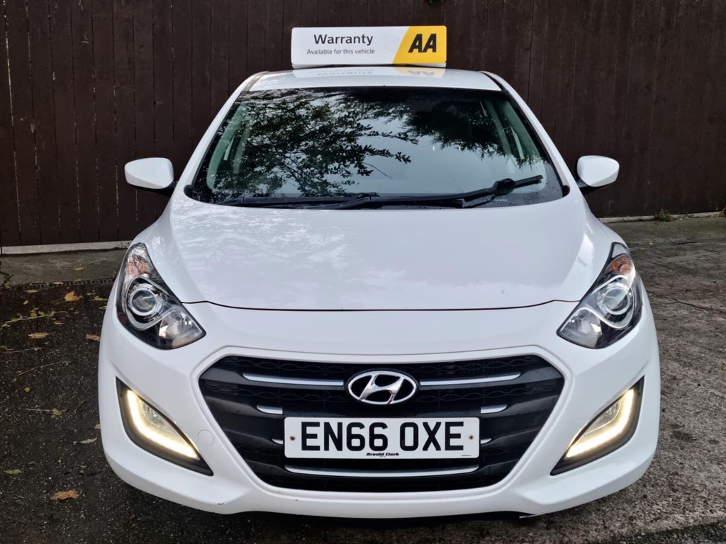 Used Hyundai i30 2016 for sale - 76428411: Photo 2