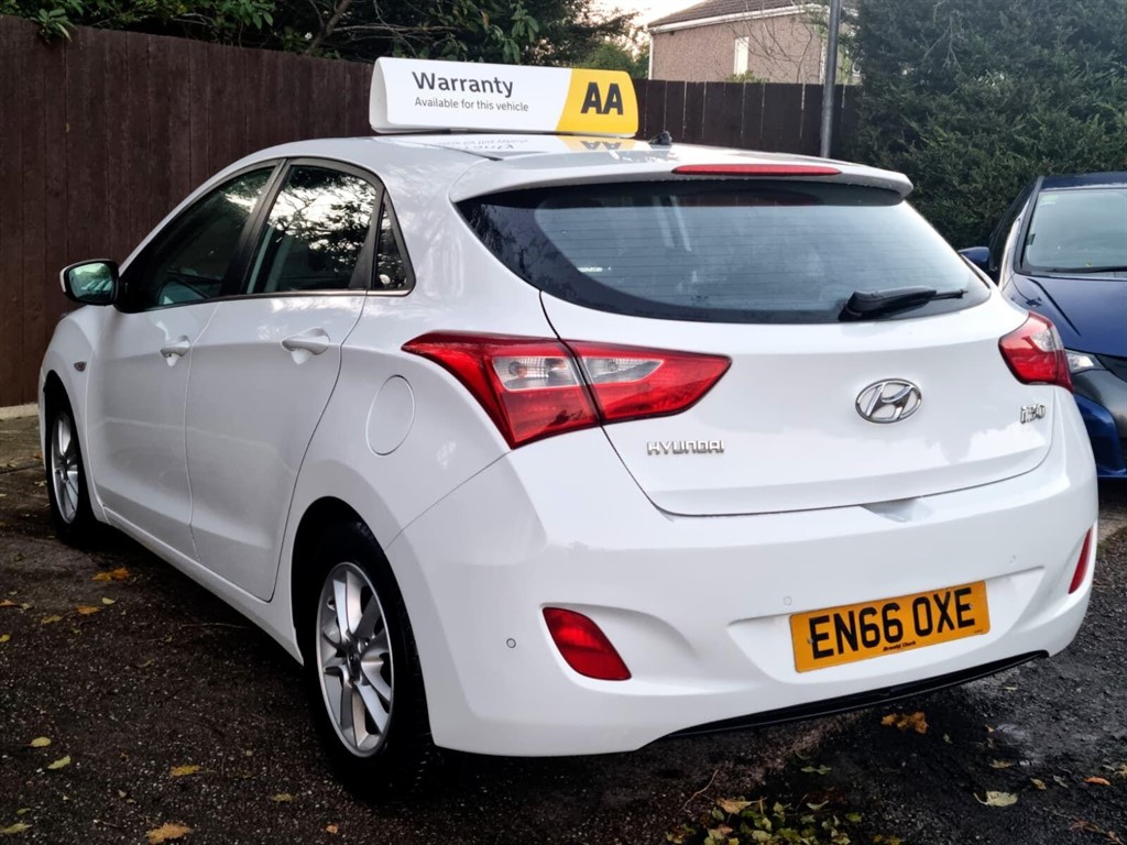 Used Hyundai i30 2016 for sale - 76428411: Photo 4