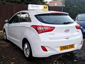 Used Hyundai i30 2016 for sale - 76428411: Photo
