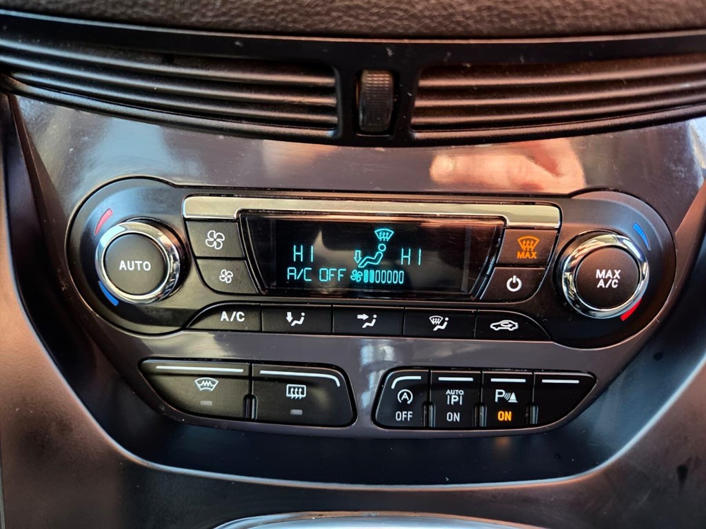 Used Ford Kuga 2015 for sale - 77763082: Photo 29