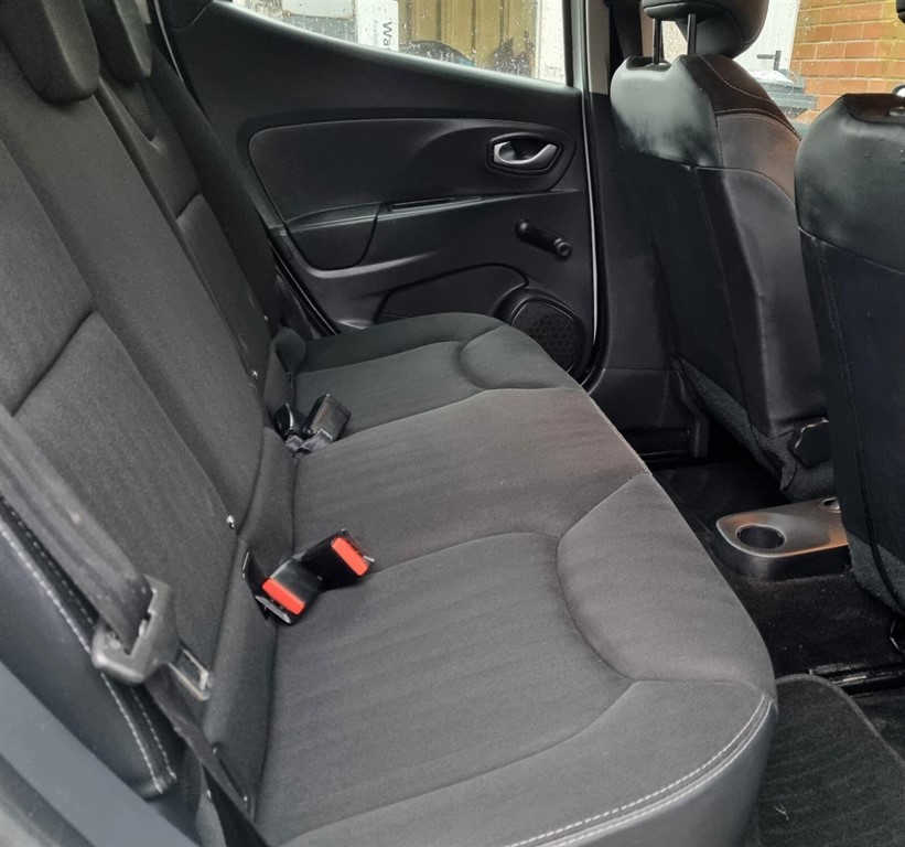 Used Renault Clio 2015 for sale - 77269512: Photo 11