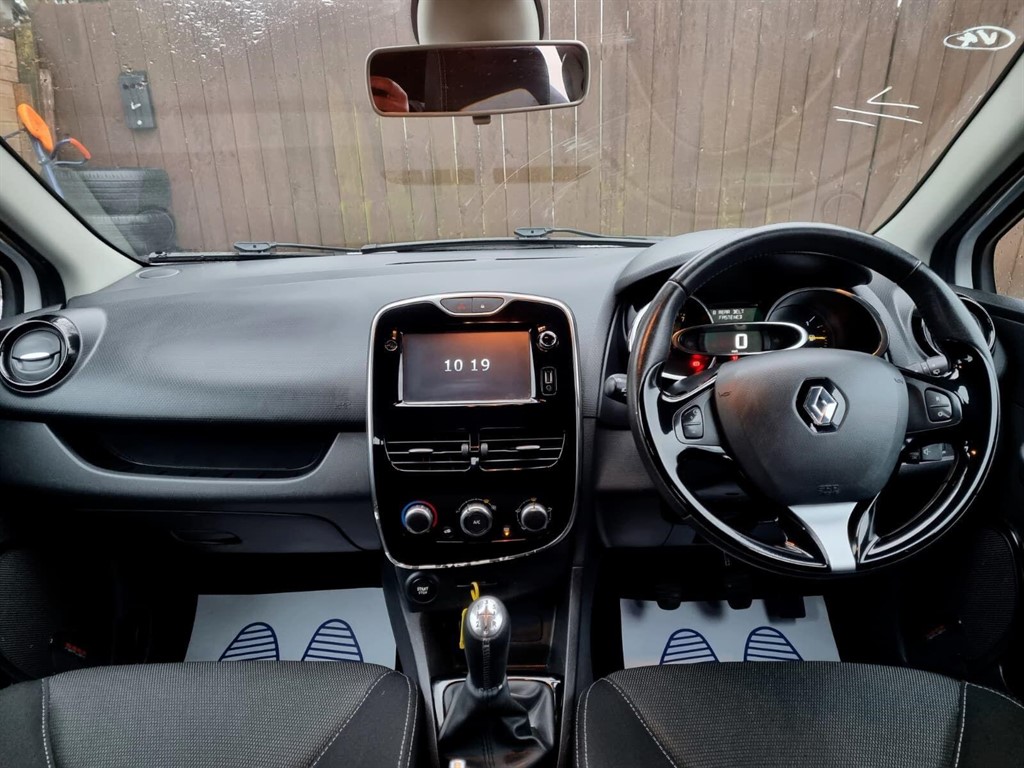 Used Renault Clio 2015 for sale - 77269512: Photo 9