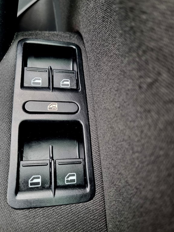 Used Volkswagen Polo 2013 for sale - 76339046: Photo 13
