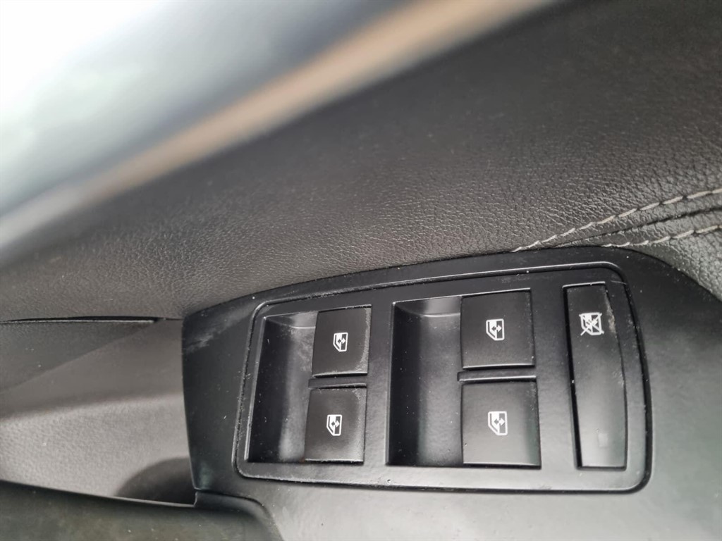 Used Vauxhall Insignia 2015 for sale - 76466629: Photo 13