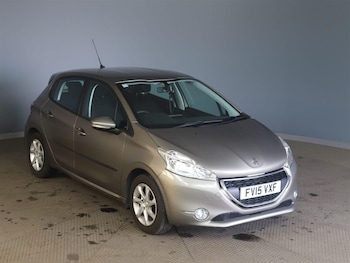 Used Peugeot 208 2015 for sale - 77833813: Photo