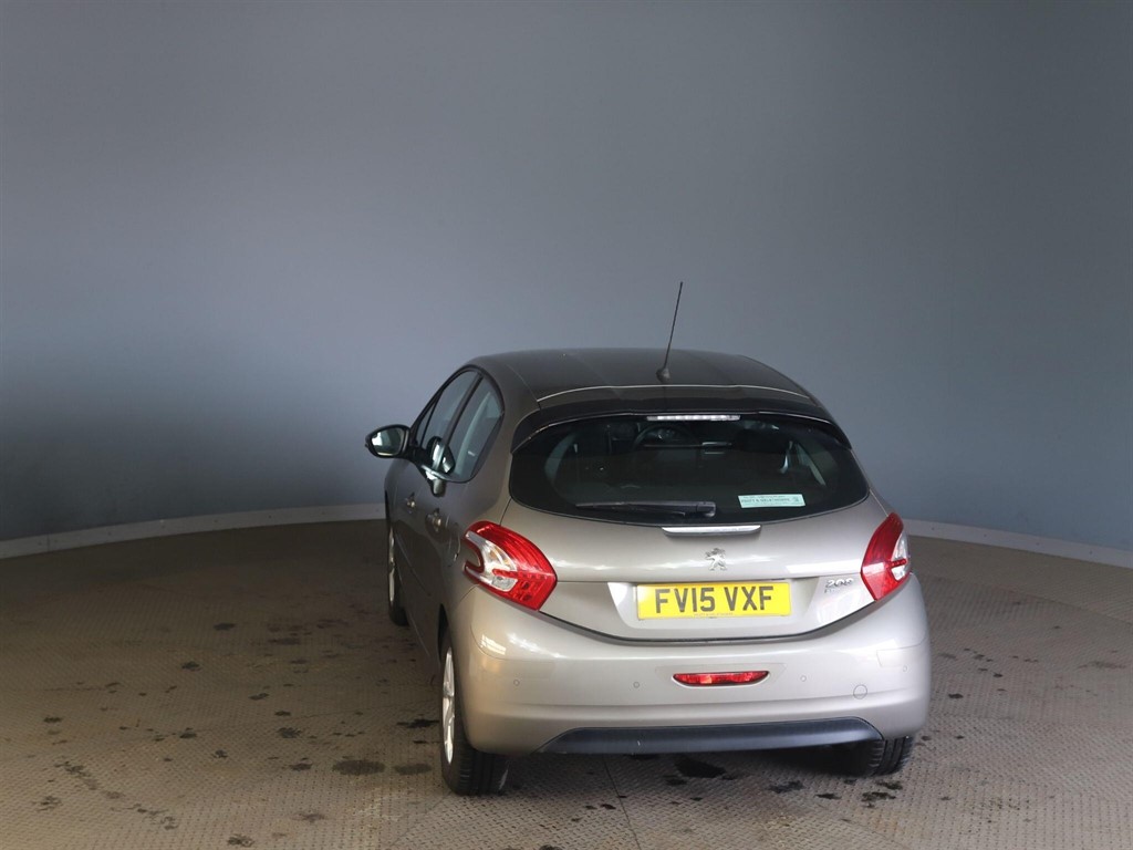 Used Peugeot 208 2015 for sale - 77833813: Photo 6