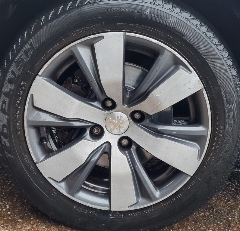 Used Peugeot 2008 2013 for sale - 77025684: Photo 15