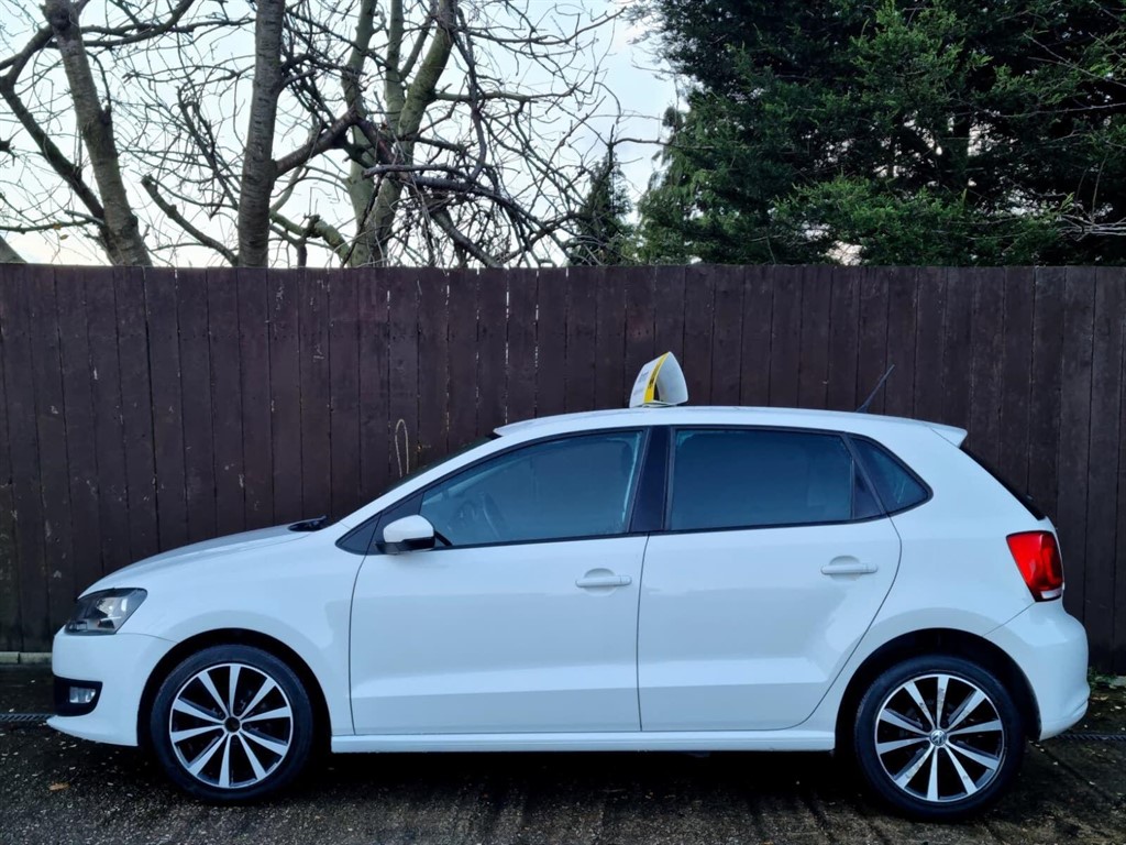 Used Volkswagen Polo 2014 for sale - 77763074: Photo 5