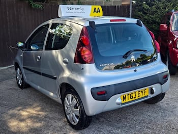 Used Peugeot 107 2013 for sale - 79693204: Photo