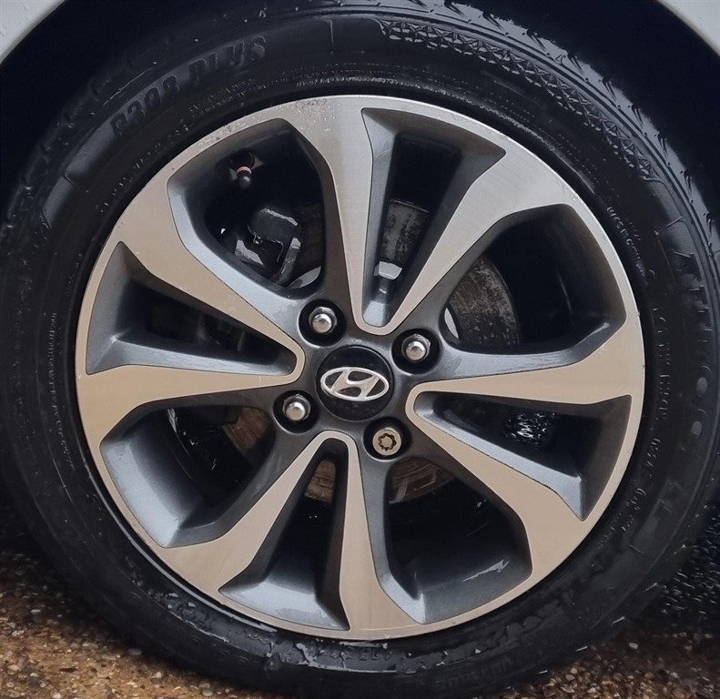 Used Hyundai i10 2015 for sale - 77293711: Photo 12