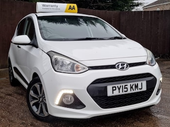 Used Hyundai i10 2015 for sale - 77293711: Photo