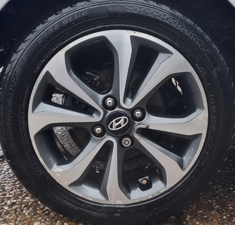 Used Hyundai i10 2015 for sale - 77293711: Photo 9