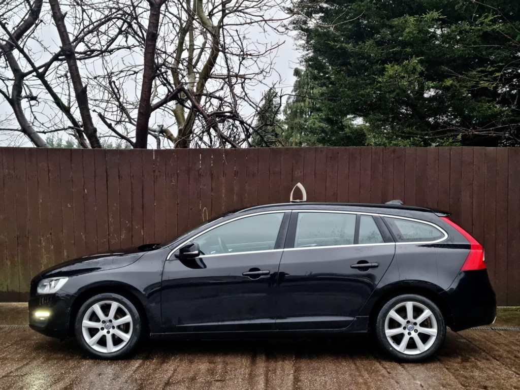 Used Volvo V60 2015 for sale - 77293707: Photo 5