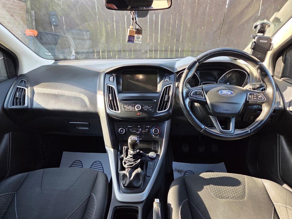 Used Ford Focus 2015 for sale - 77988859: Photo 10