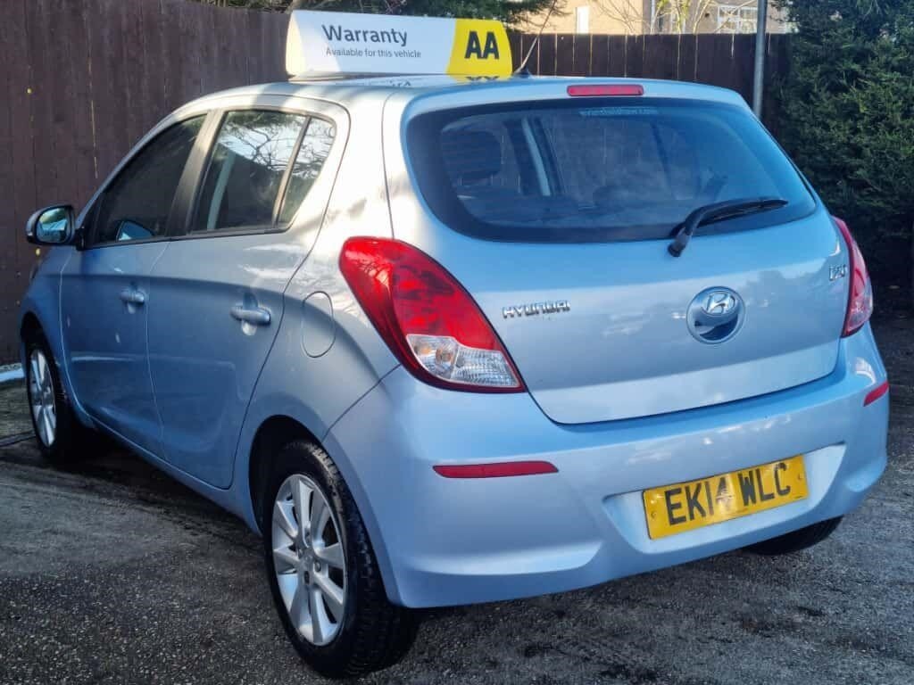 Used Hyundai i20 2014 for sale - 76636049: Photo 4