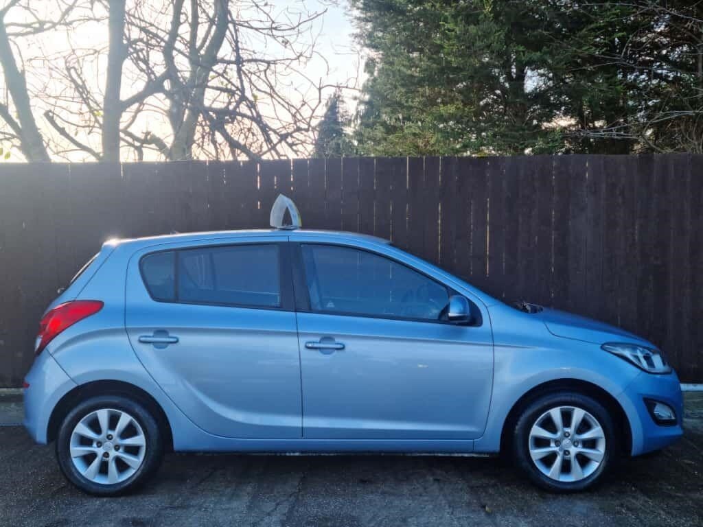 Used Hyundai i20 2014 for sale - 76636049: Photo 7