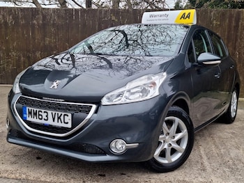 Used Peugeot 208 2014 for sale - 75571988: Photo