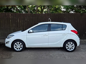 Used Hyundai i20 2012 for sale - 78984508: Photo