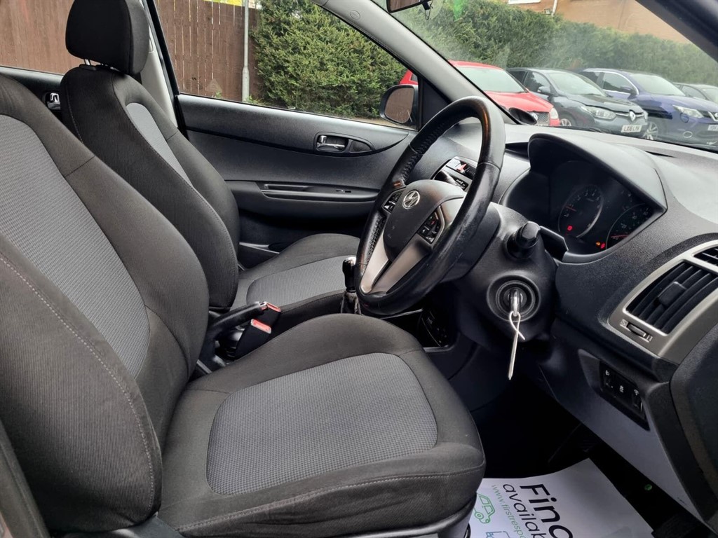 Used Hyundai i20 2012 for sale - 76276962: Photo 10