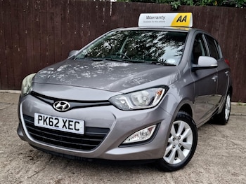 Used Hyundai i20 2012 for sale - 76276962: Photo