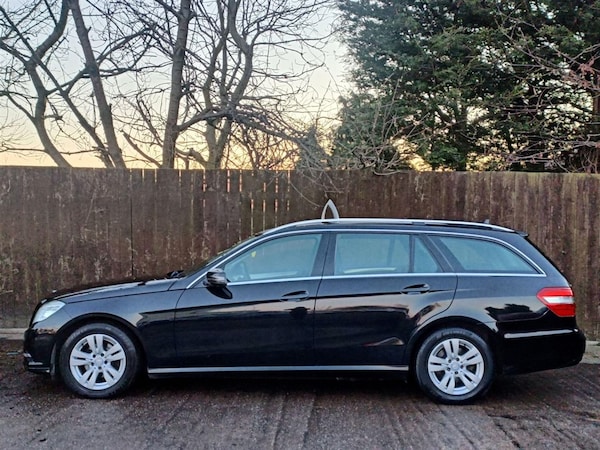 Used Mercedes-Benz E-Class 2013 for sale - 76249937: Photo 5