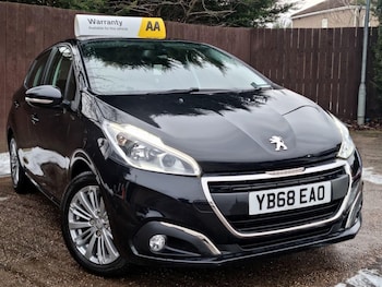 Used Peugeot 208 2018 for sale - 77420687: Photo