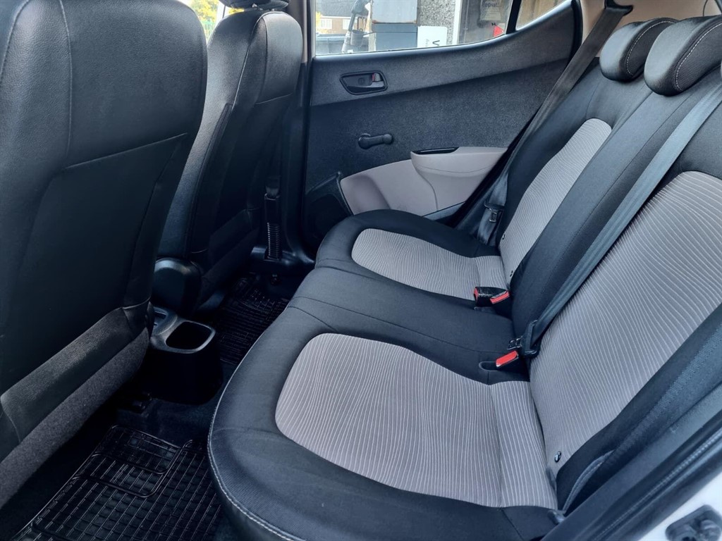 Used Hyundai i10 2014 for sale - 76788577: Photo 11