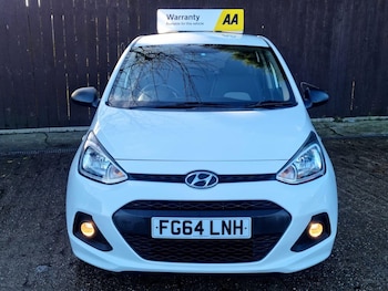 Used Hyundai i10 2014 for sale - 76788577: Photo