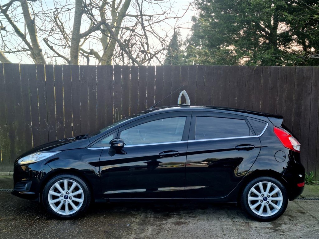 Used Ford Fiesta 2017 for sale - 77988829: Photo 5