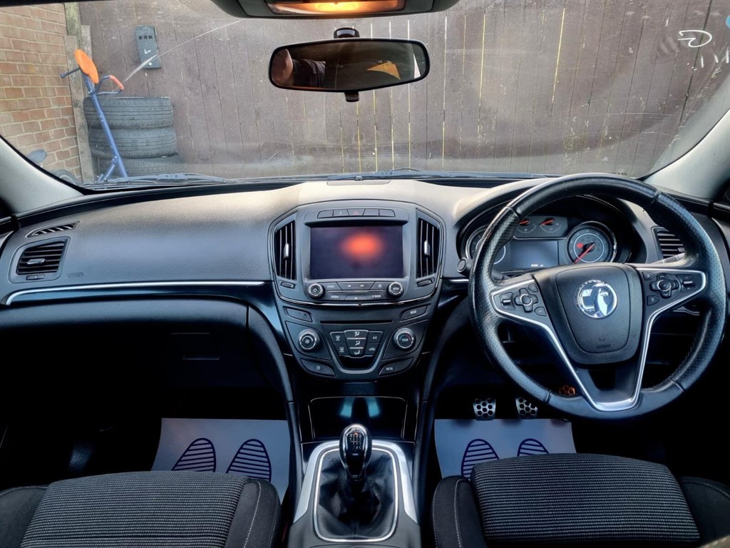 Used Vauxhall Insignia 2015 for sale - 76861979: Photo 10