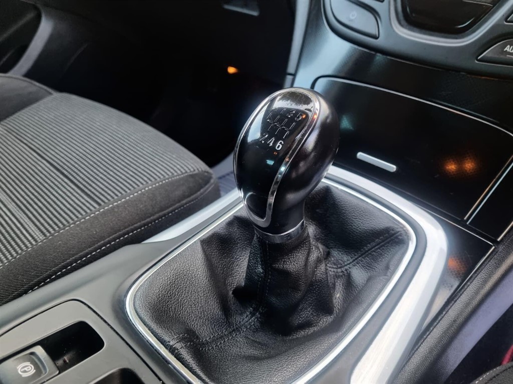 Used Vauxhall Insignia 2015 for sale - 76861979: Photo 9