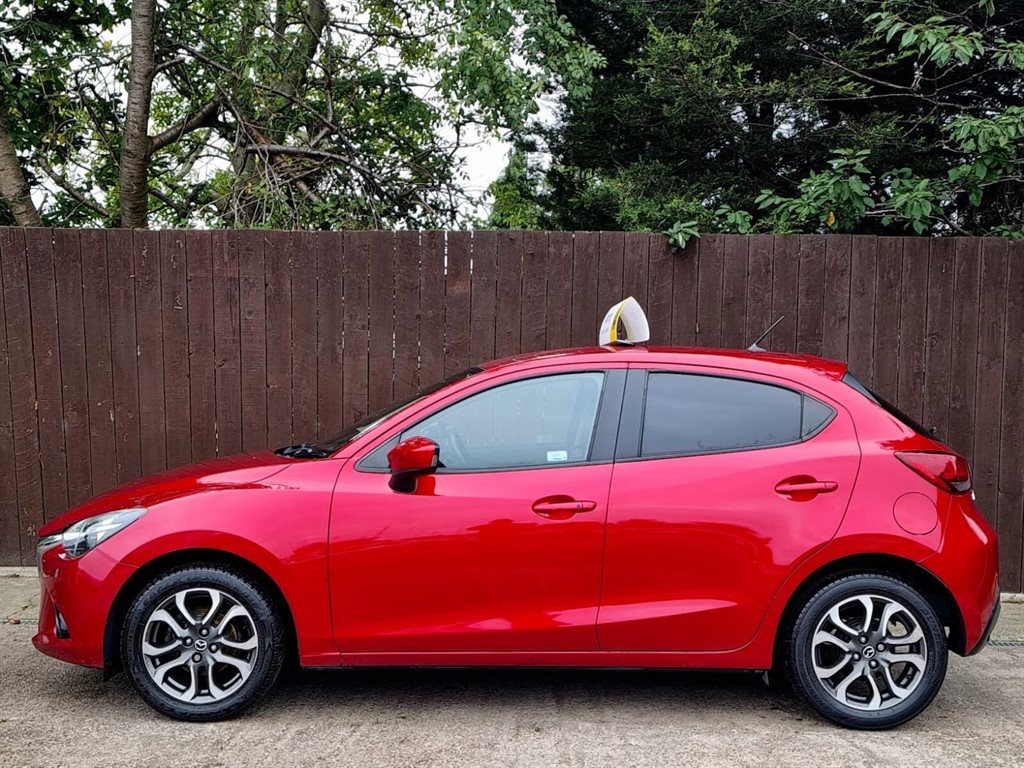 Used Mazda Mazda2 2015 for sale - 76276950: Photo 5