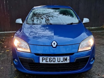 Used Renault Megane 2010 for sale - 76487684: Photo