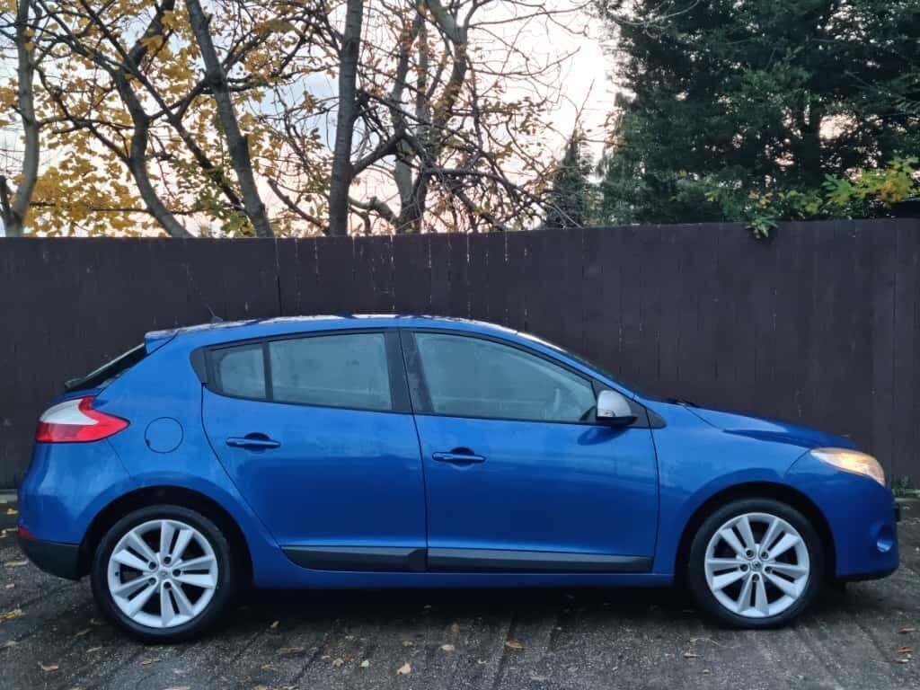 Used Renault Megane 2010 for sale - 76487684: Photo 7