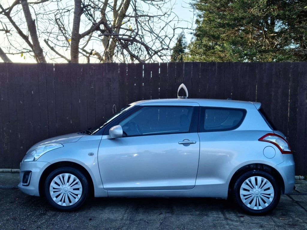 Used Suzuki Swift 2013 for sale - 76704668: Photo 5