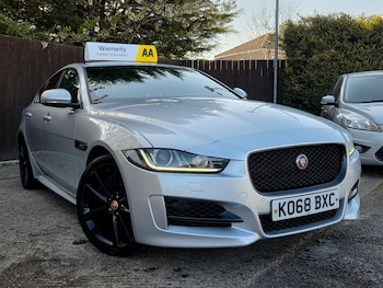 Used Jaguar XE 2018 for sale - 78356890: Photo