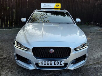 Used Jaguar XE 2018 for sale - 78356890: Photo