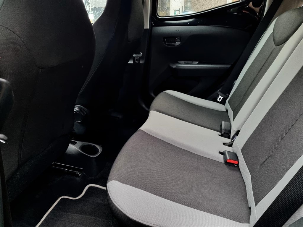 Used Toyota AYGO 2014 for sale - 77198550: Photo 11